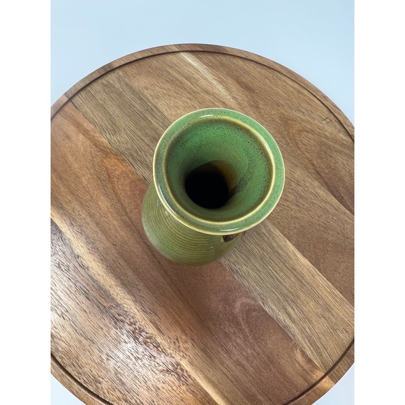 Green Ceramic Butterfly Flower Bud Vase Tabletop Accent Decor - Picture 7 of 9